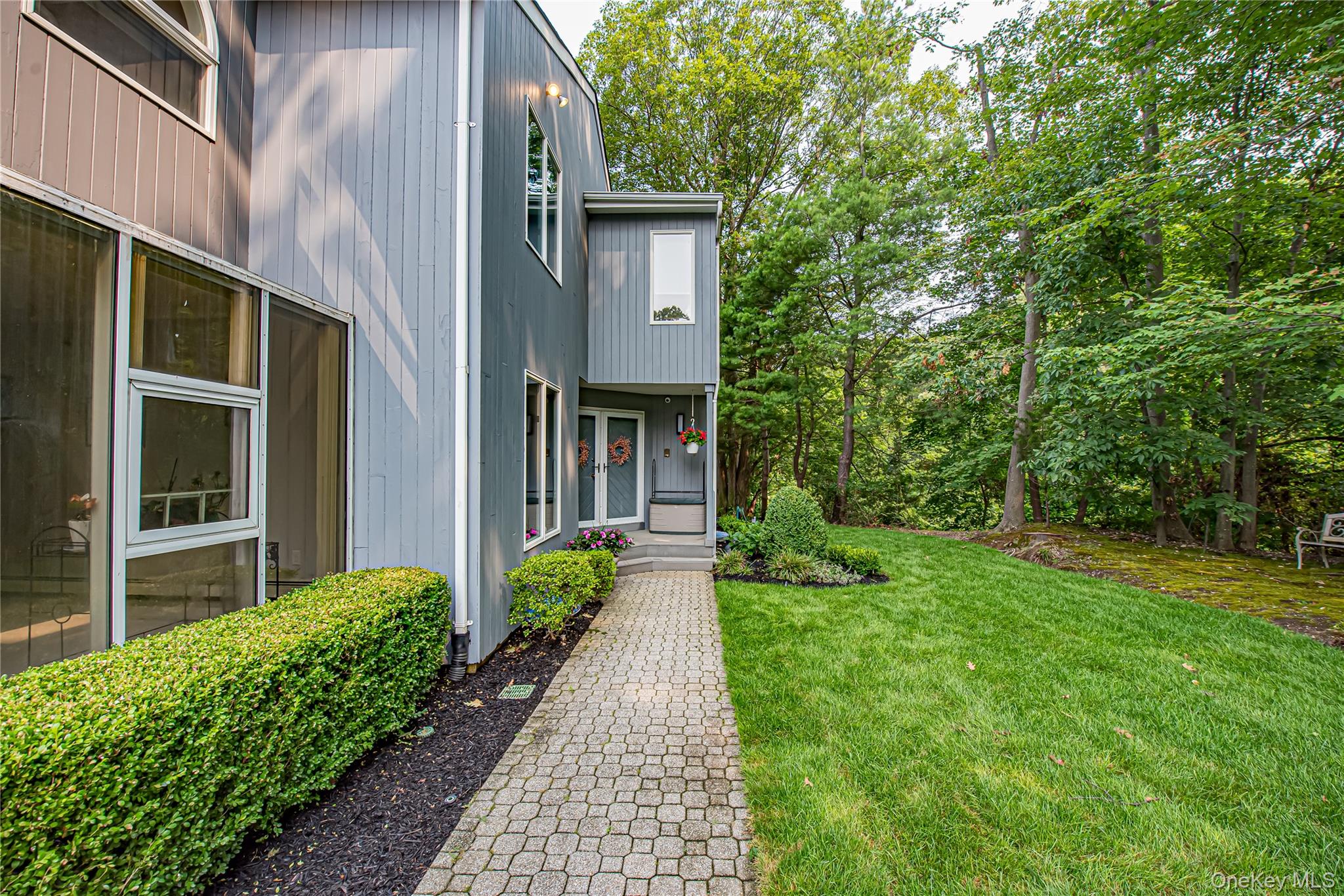 7 Wood Path Drive, Northport, NY 11768