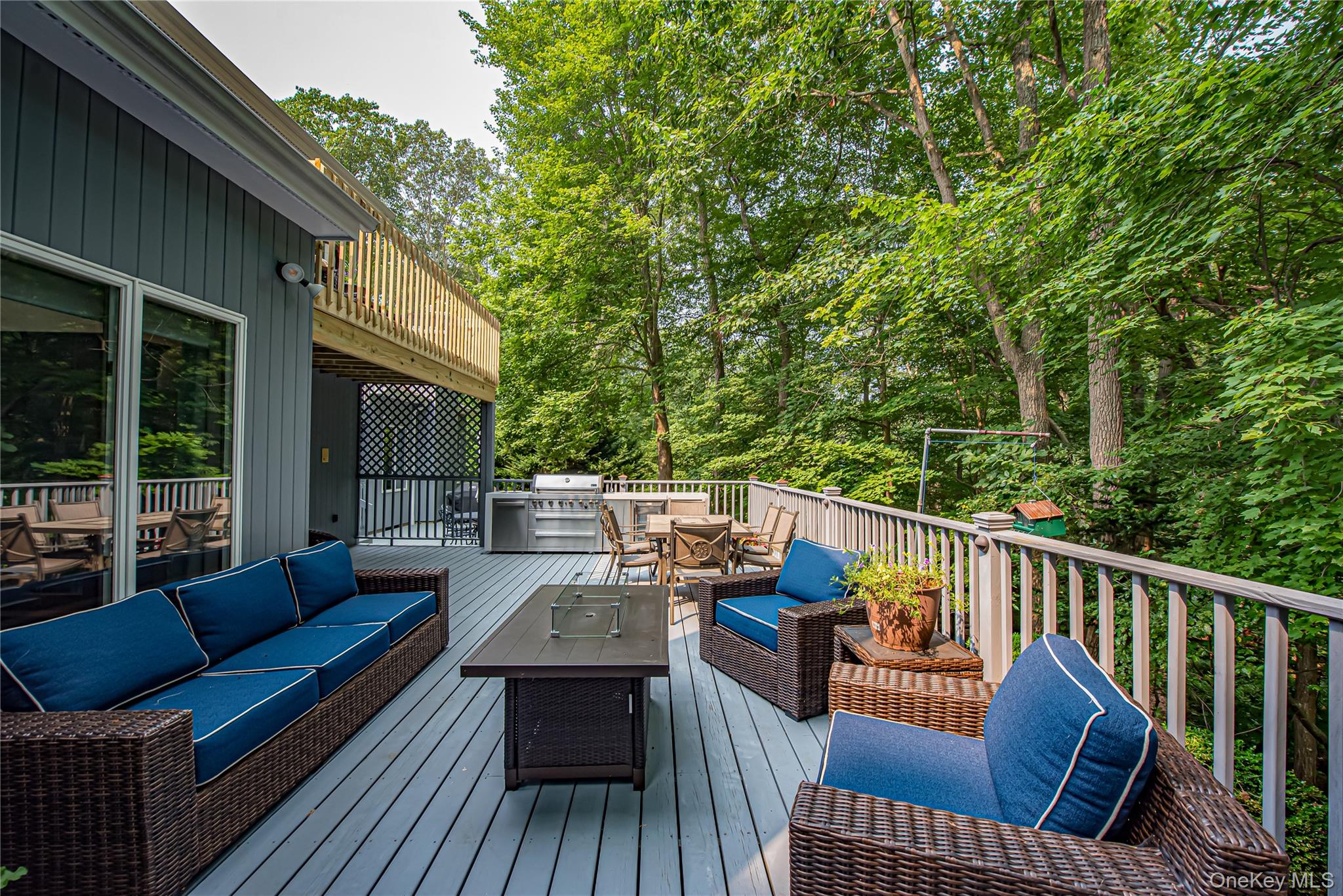 7 Wood Path Drive, Northport, NY 11768