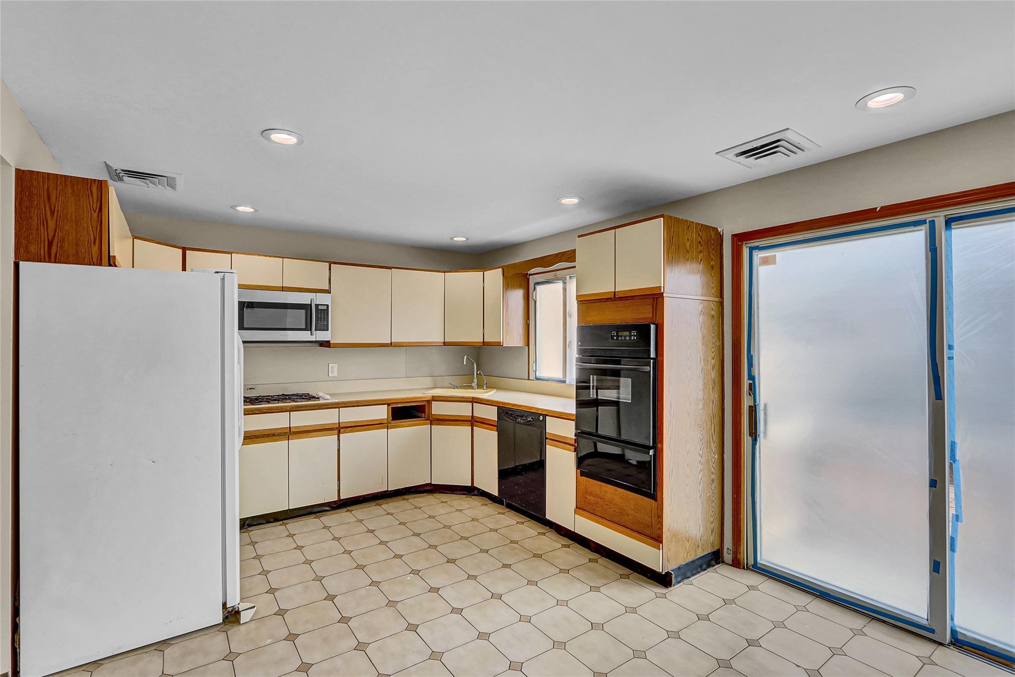 63 Cumberland Place, Valley Stream, NY 11580