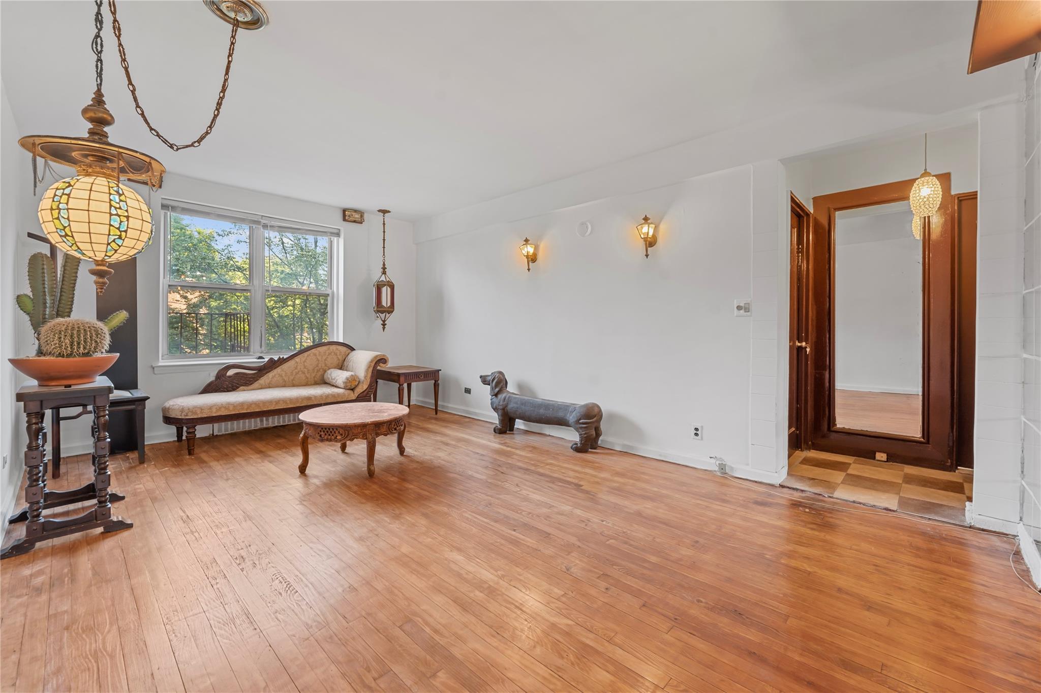 3920 52nd st # 2g, Woodside, NY 11377