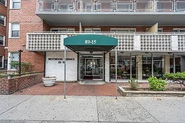 89-15 Parsons Boulevard # 15L, Jamaica, NY 11432