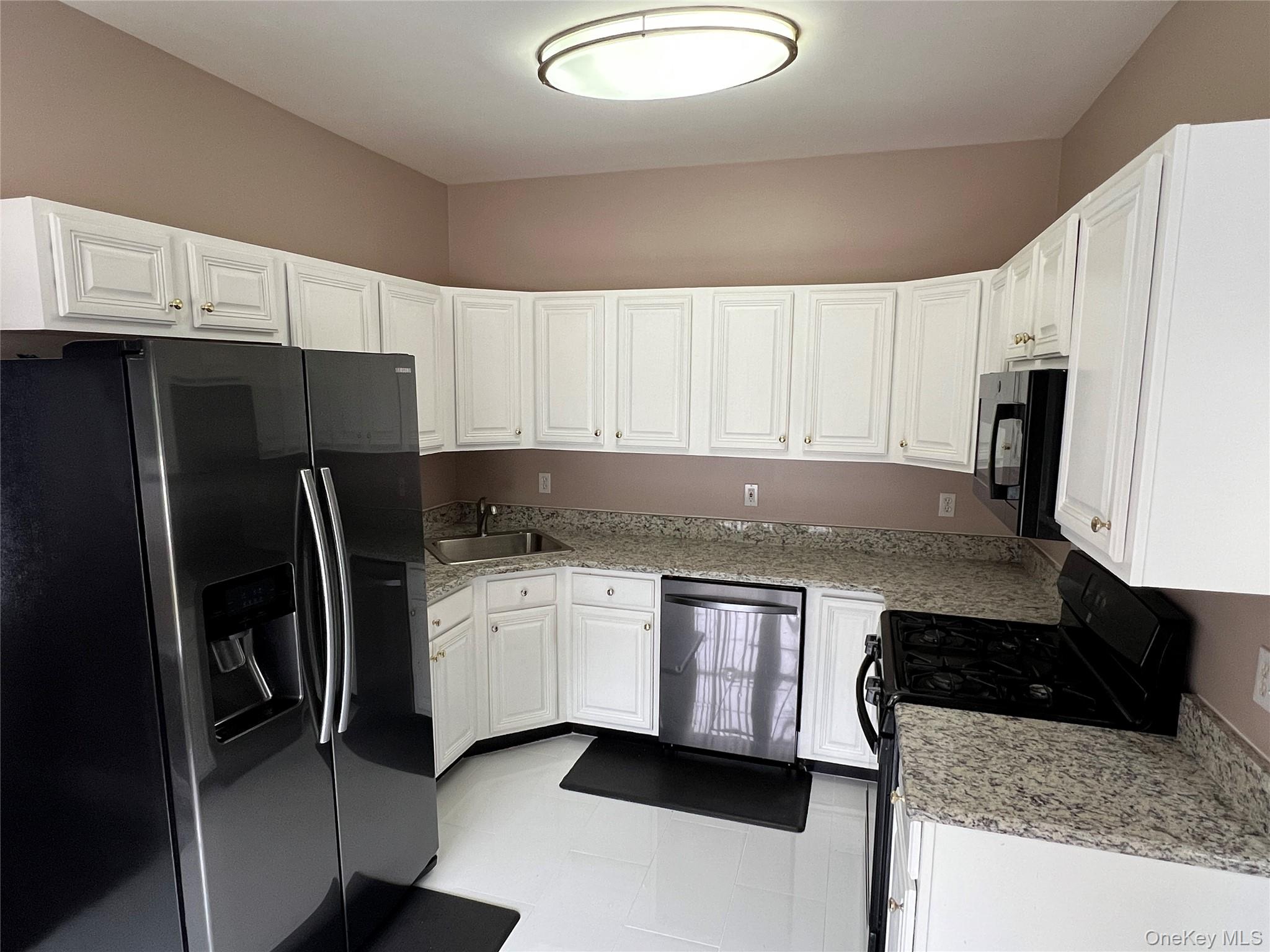 16 Peggy Lane, Peekskill, NY 10566