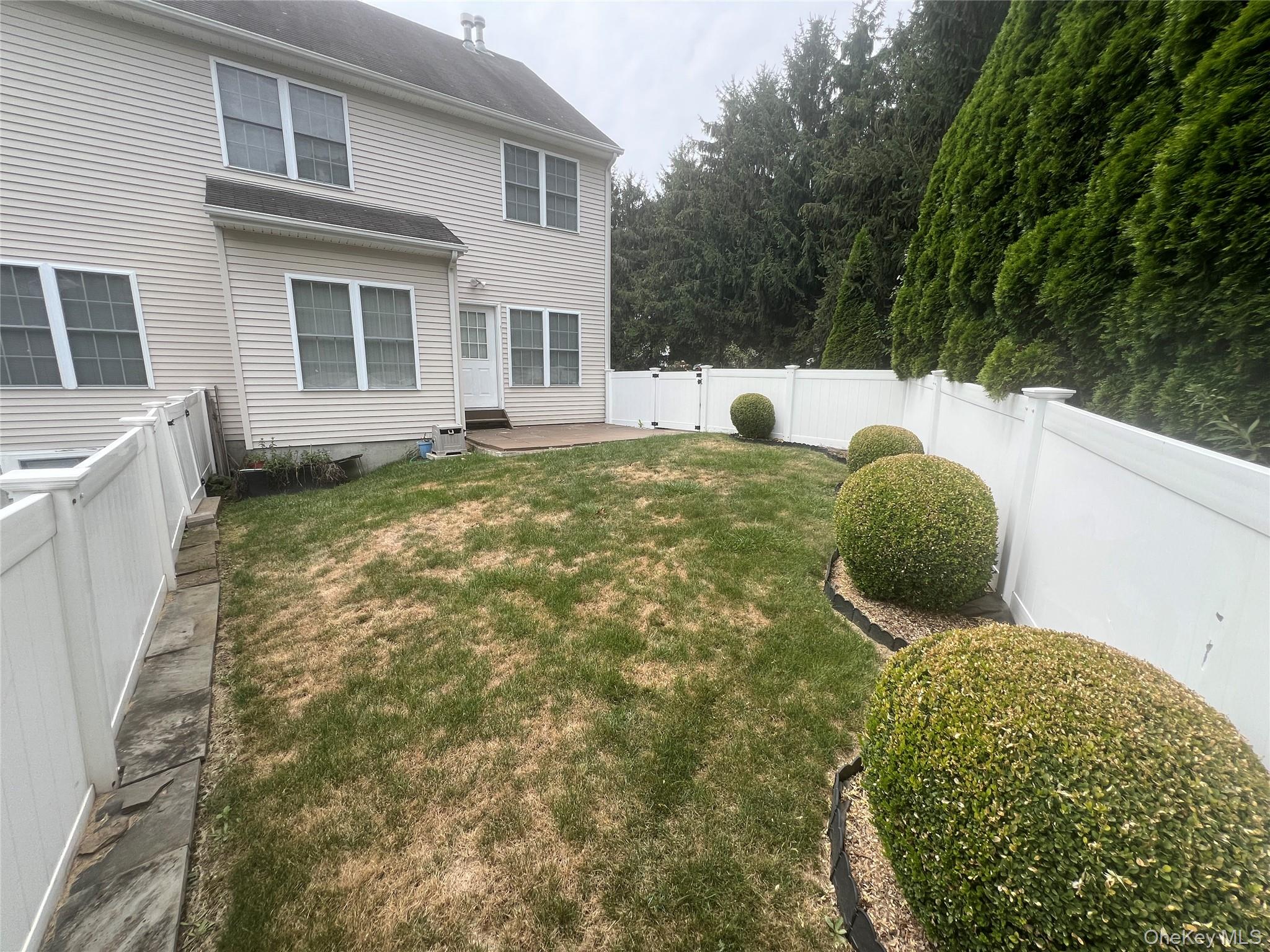 16 Peggy Lane, Peekskill, NY 10566