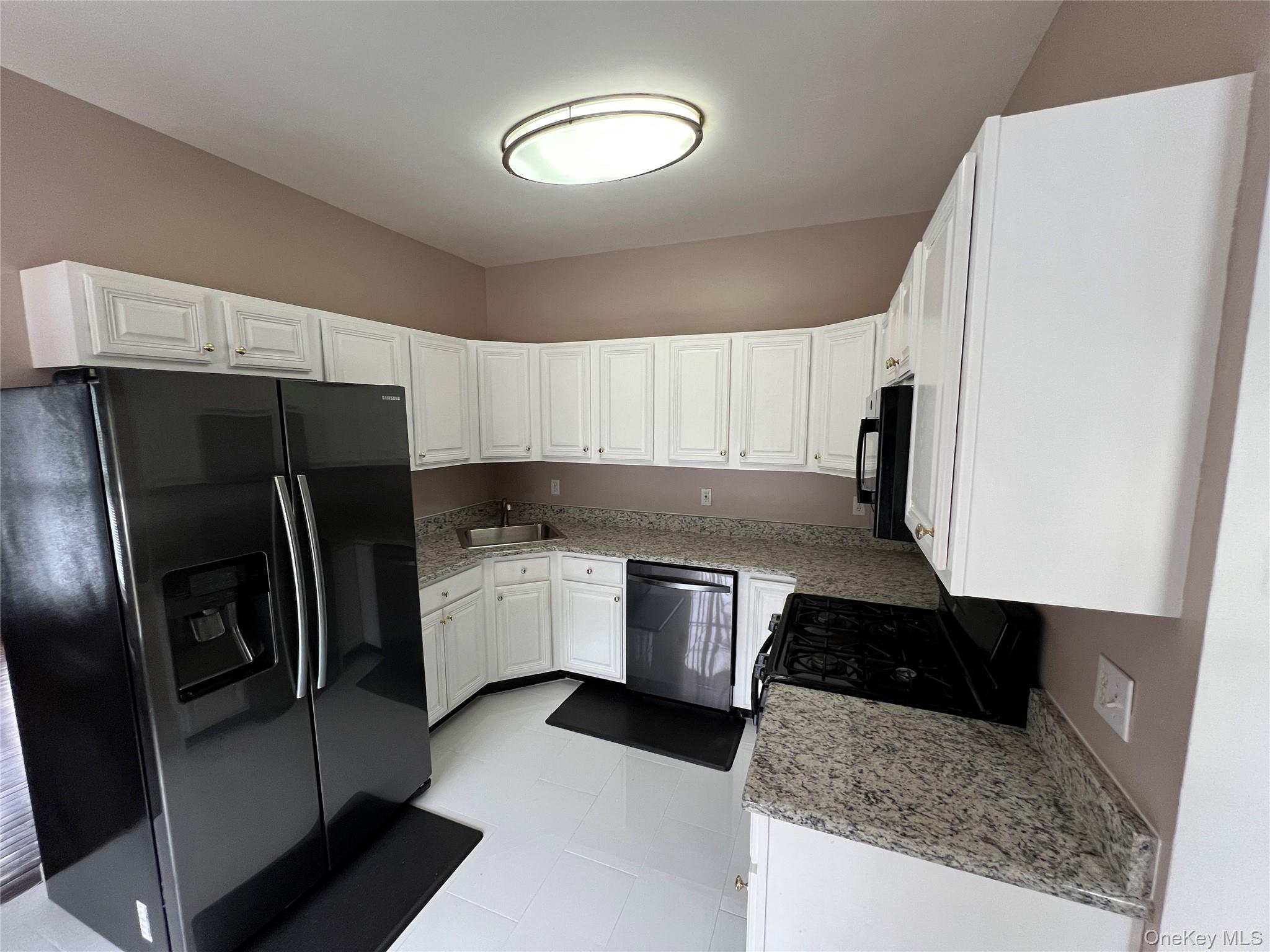 16 Peggy Lane, Peekskill, NY 10566