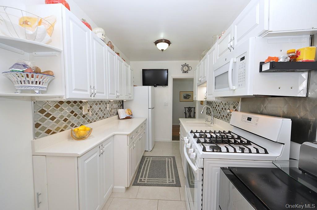 29 Abeel Street # 2L, Yonkers, NY 10705