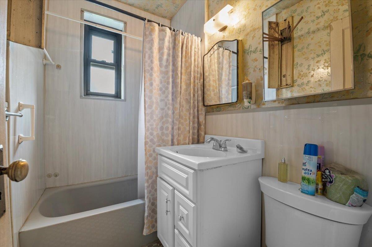 7916 19th Road # 2, East Elmhurst, NY 11370