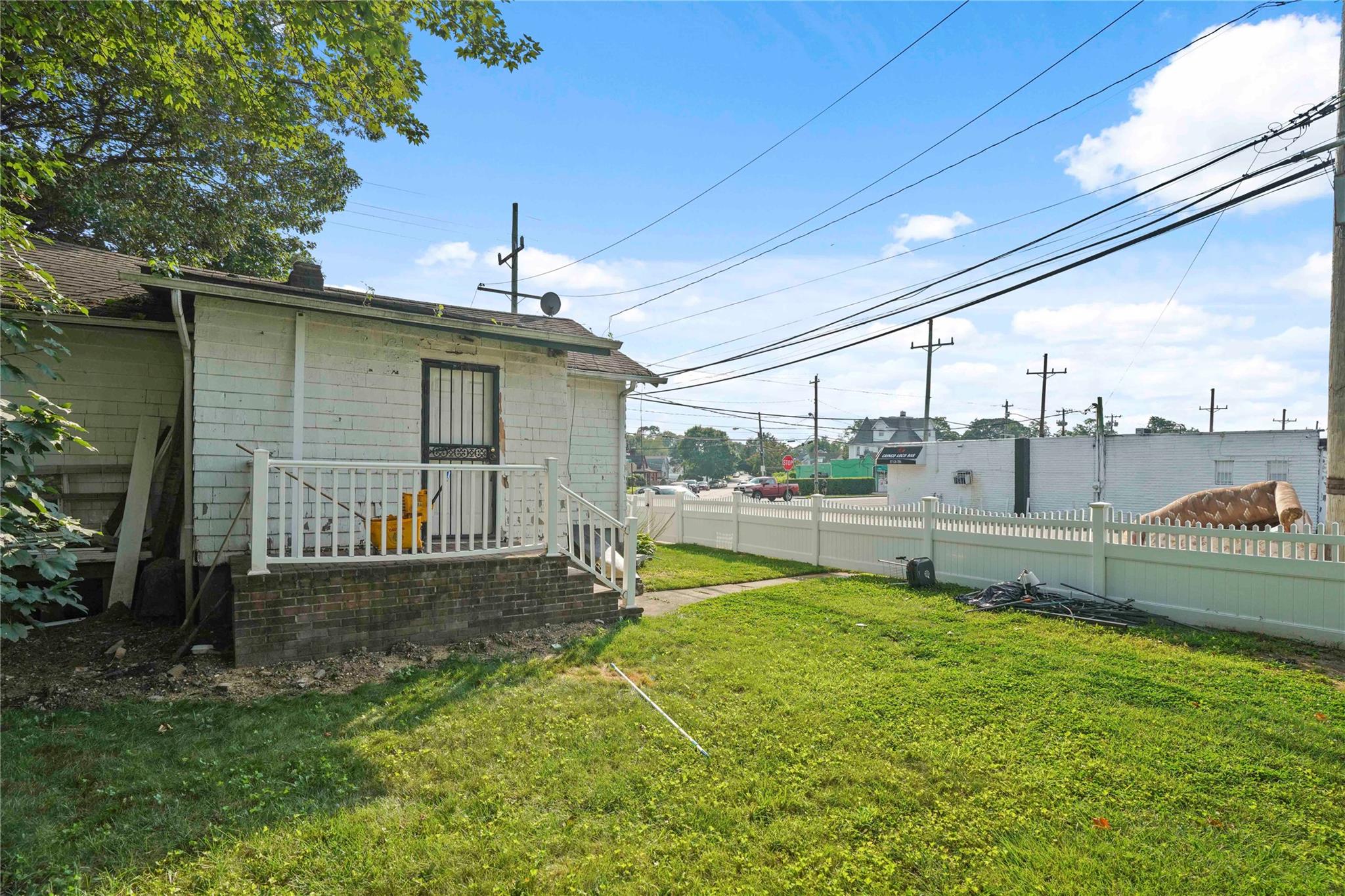 451 Babylon Turnpike, Freeport, NY 11520