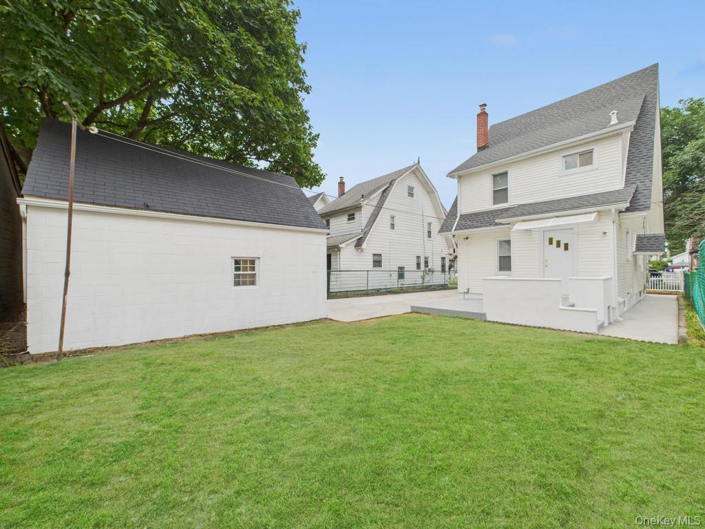 194-34 115th Road, Saint Albans, NY 11412