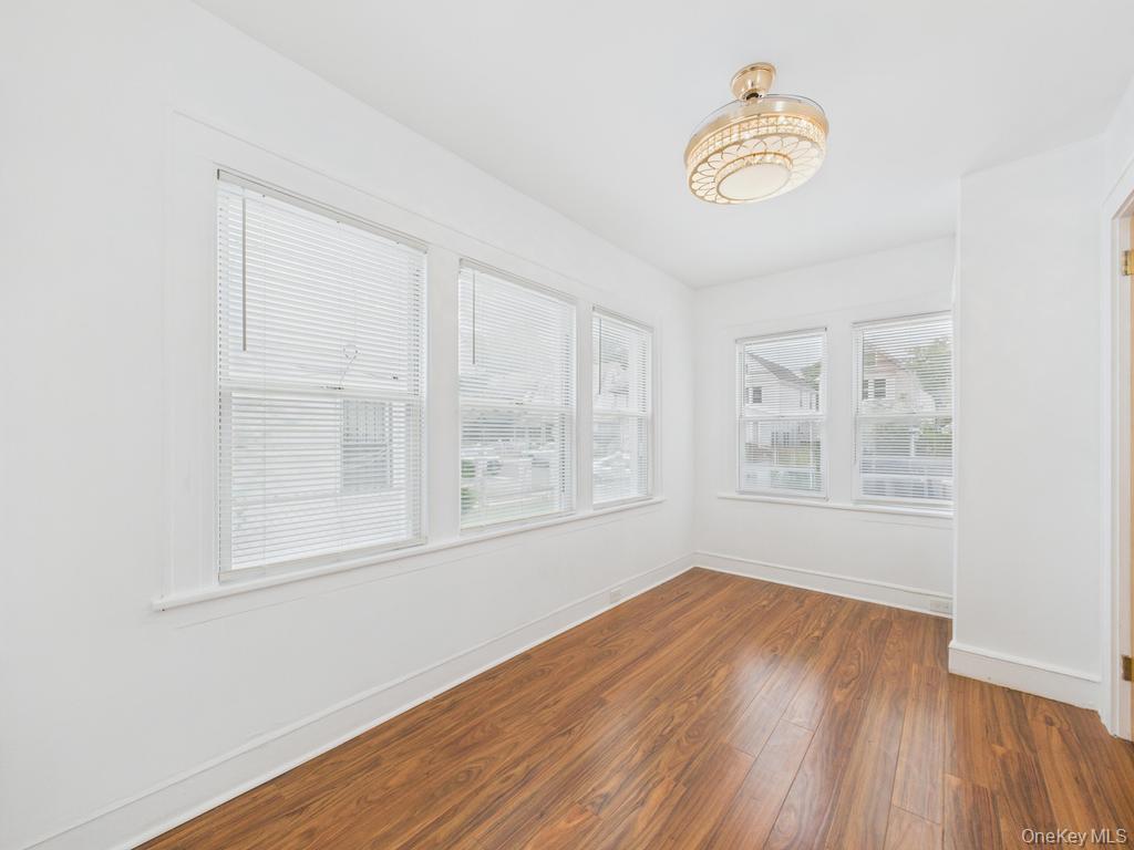 194-34 115th Road, Saint Albans, NY 11412