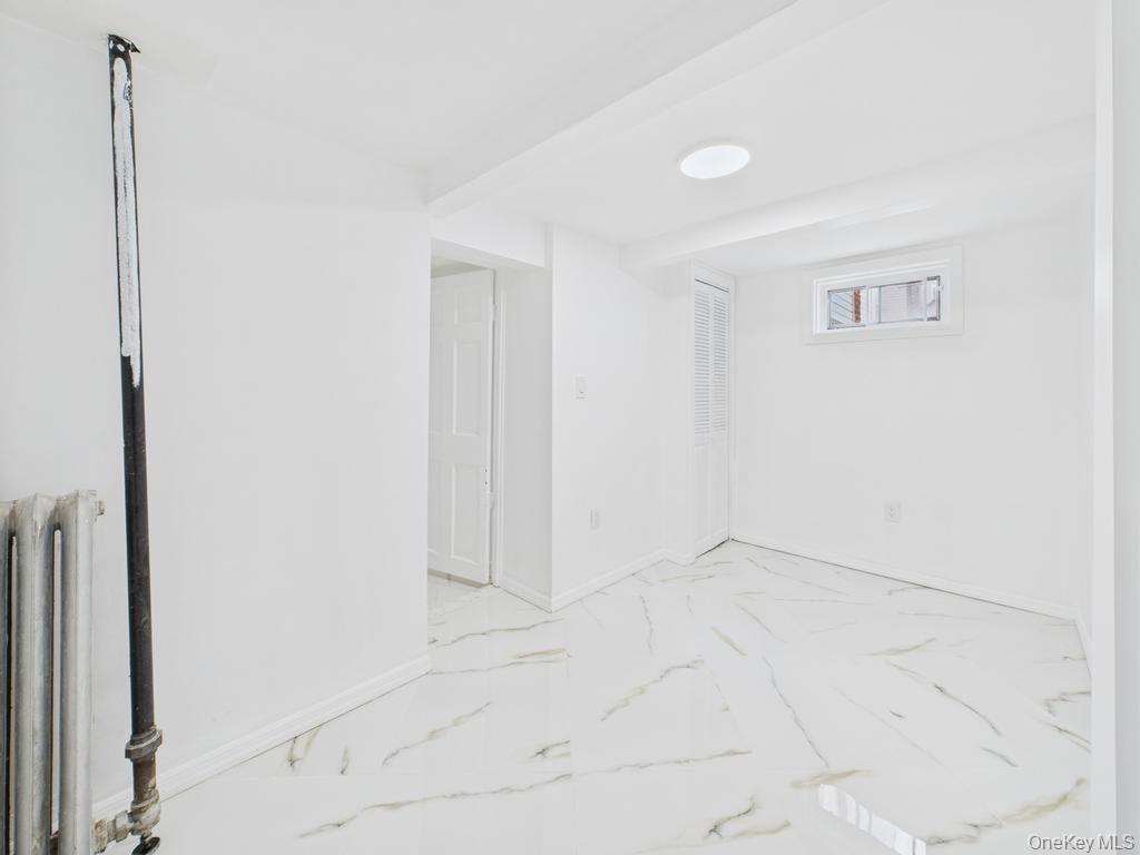 194-34 115th Road, Saint Albans, NY 11412