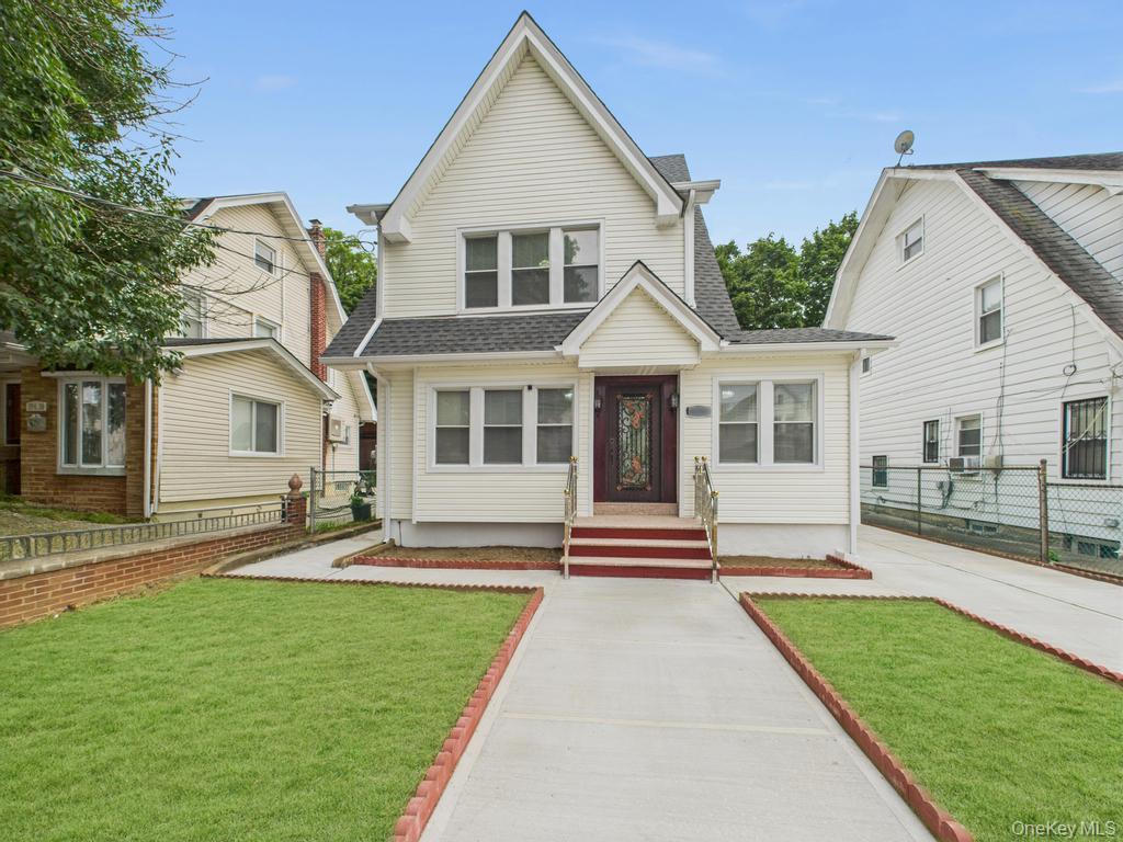 194-34 115th Road, Saint Albans, NY 11412