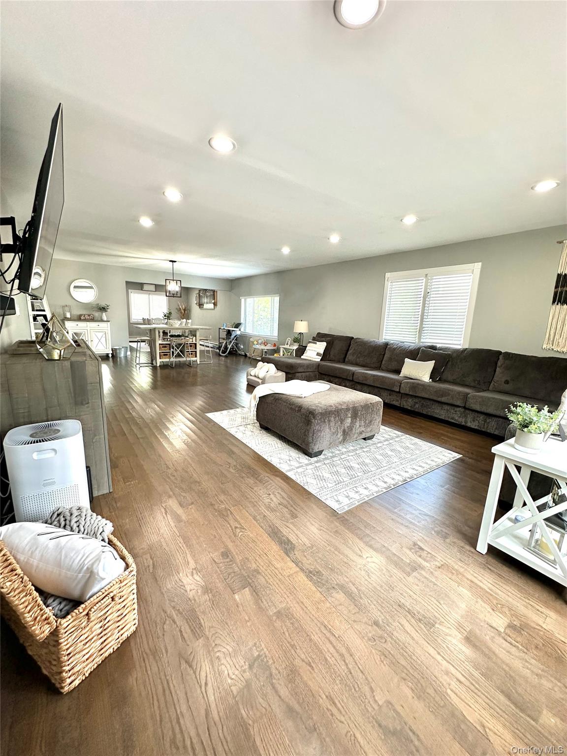 323 Wildwood Road, Ronkonkoma, NY 11779