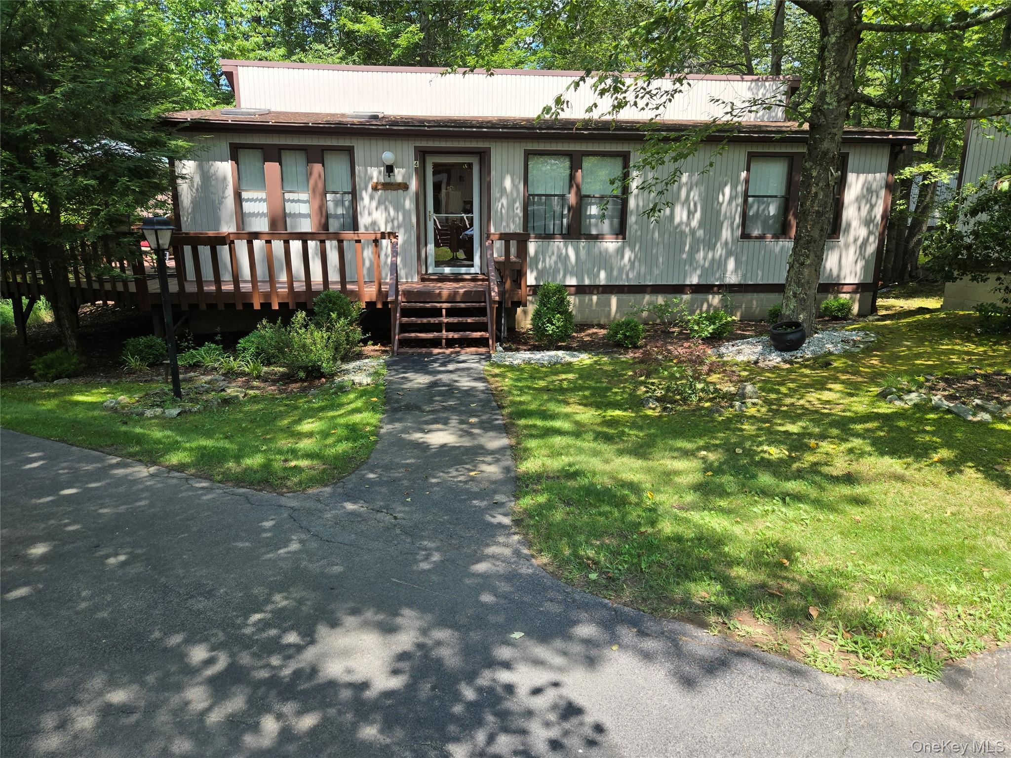4 Ivanhoe Court, Monticello, NY 12701
