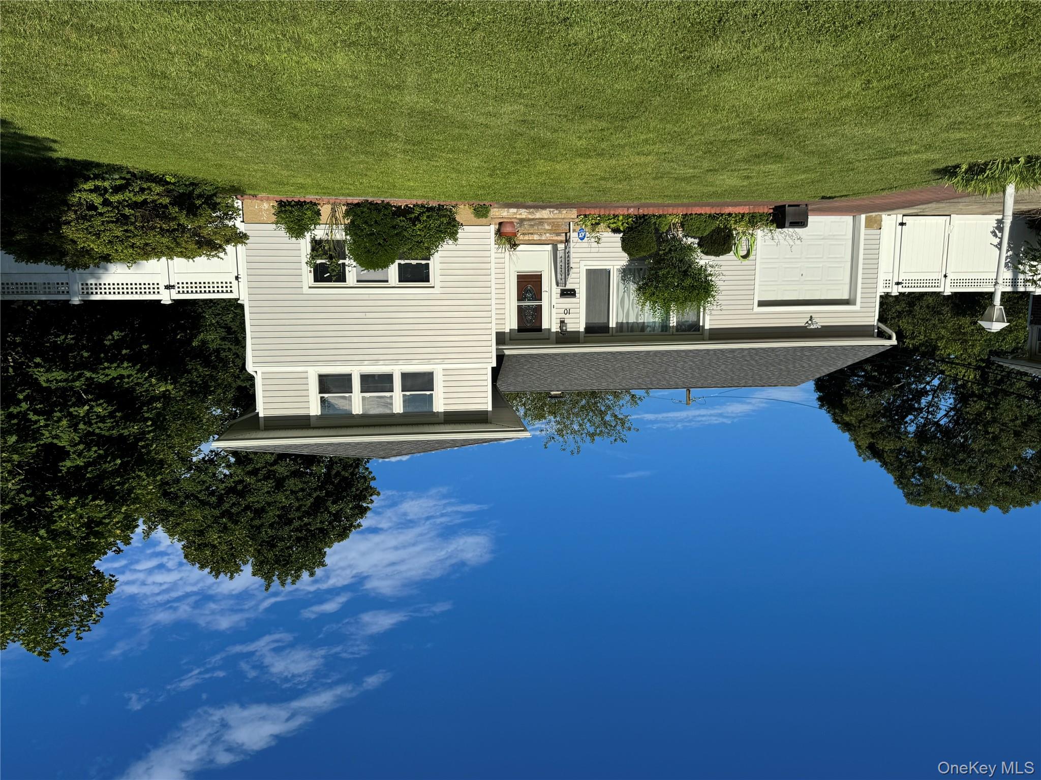 10 Otsego Place, Commack, NY 11725