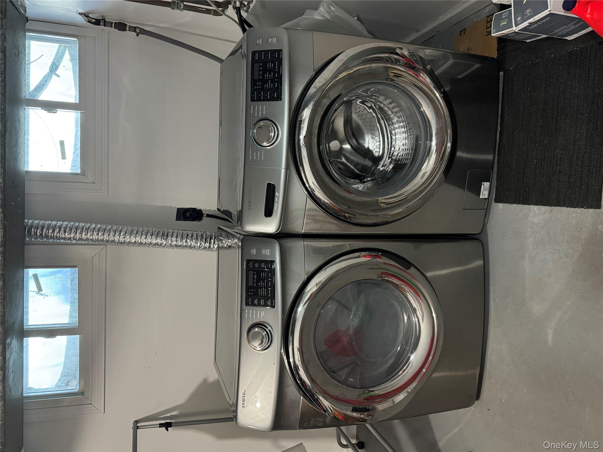 10 Otsego Place, Commack, NY 11725