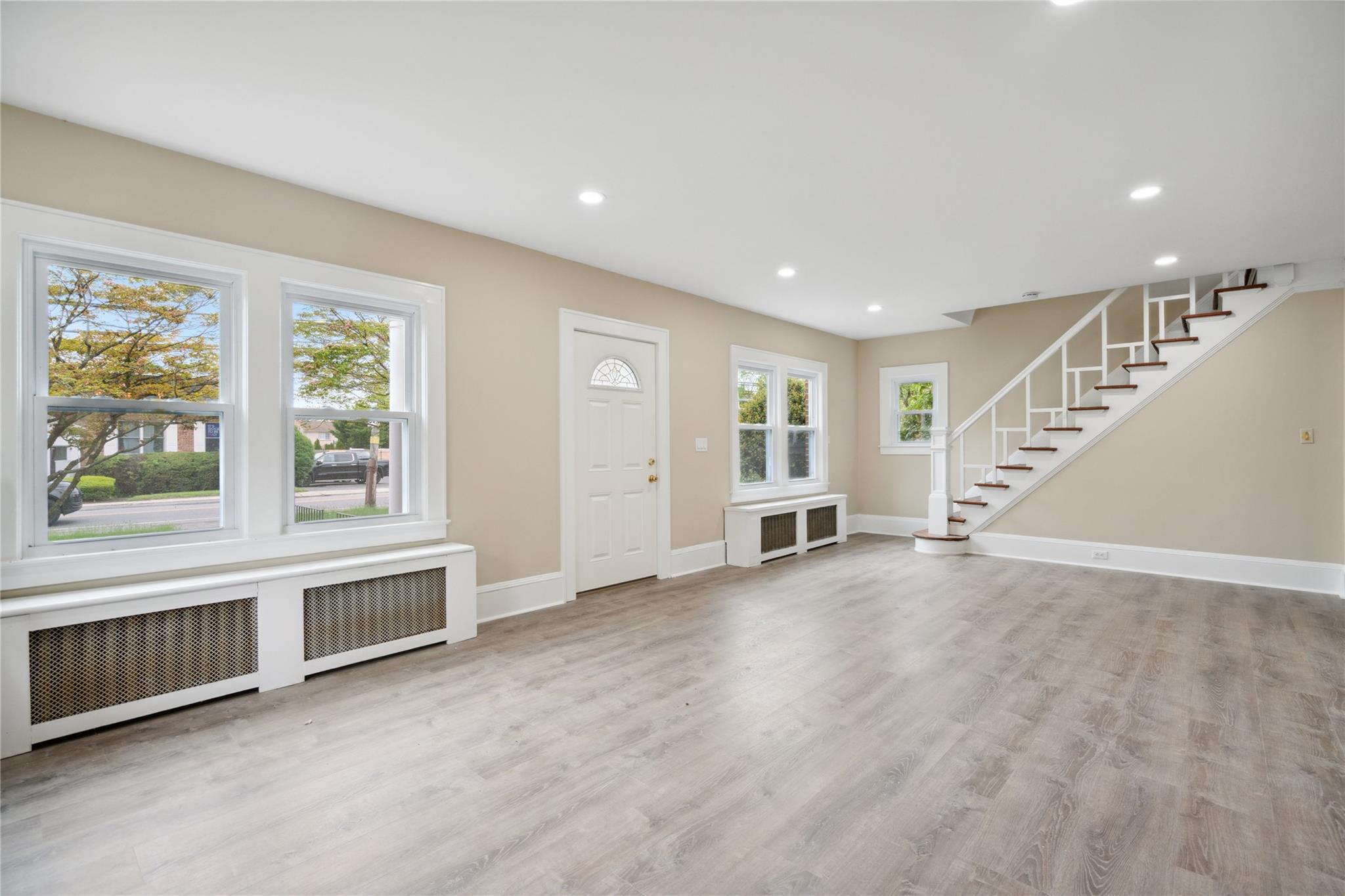 1030 Glen Cove Avenue, Glen Head, NY 11545