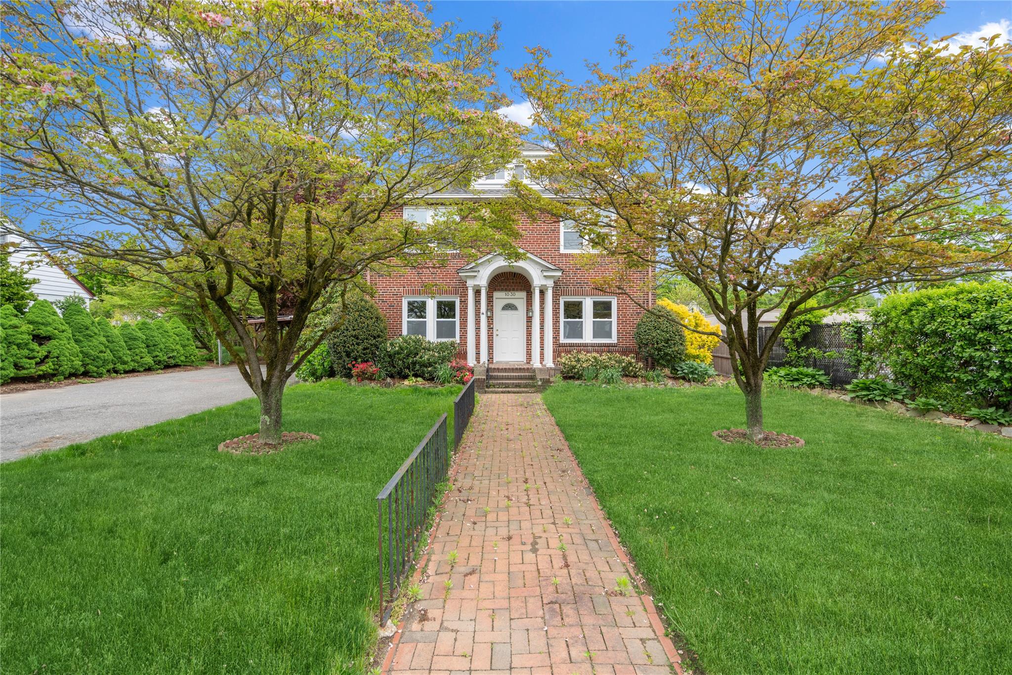 1030 Glen Cove Avenue, Glen Head, NY 11545