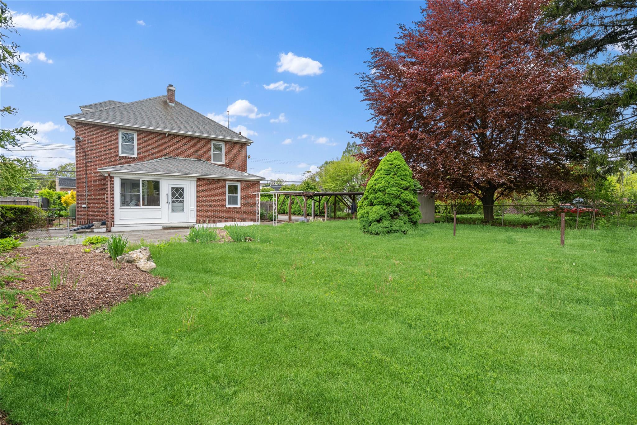 1030 Glen Cove Avenue, Glen Head, NY 11545