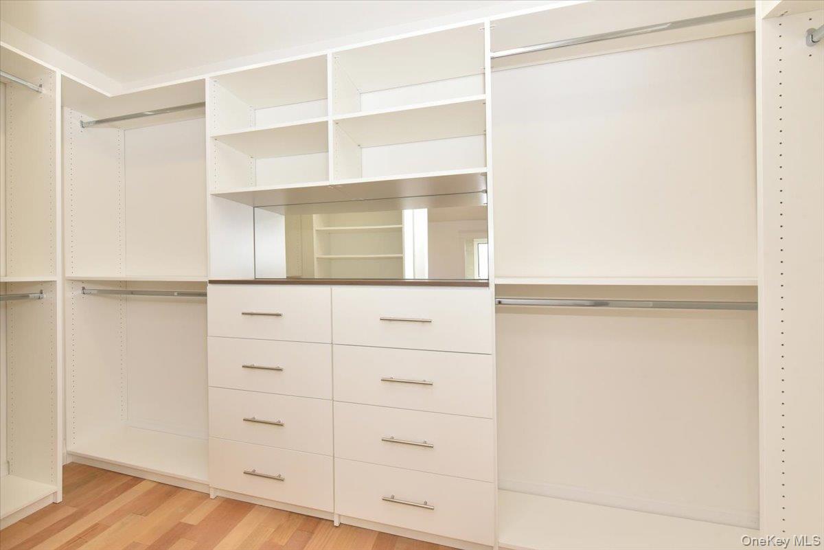 147 Norman Street, New Hyde Park, NY 11040