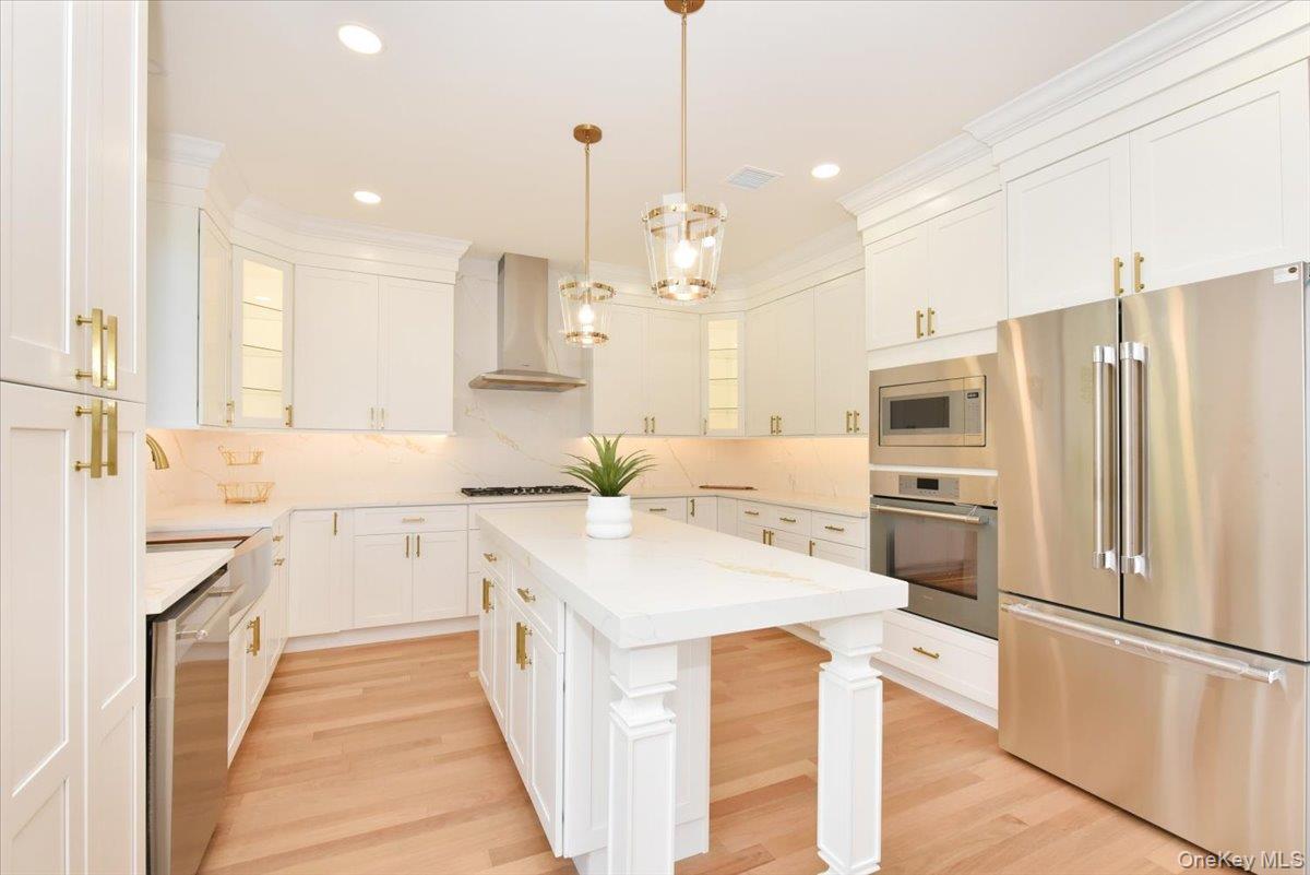 147 Norman Street, New Hyde Park, NY 11040