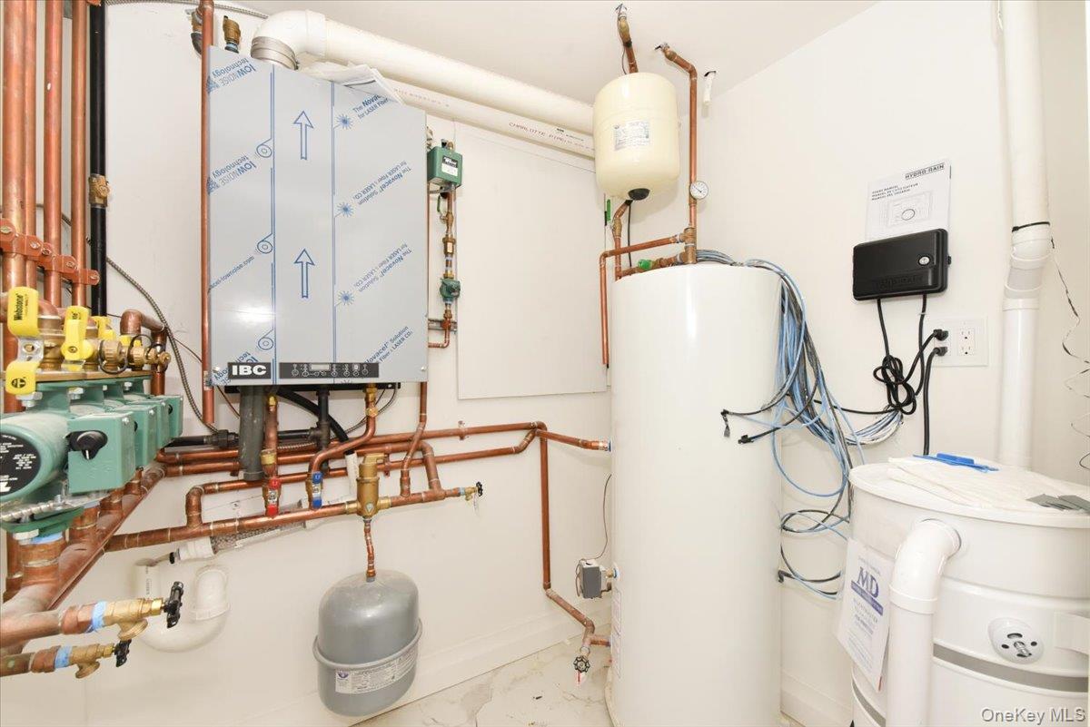 147 Norman Street, New Hyde Park, NY 11040