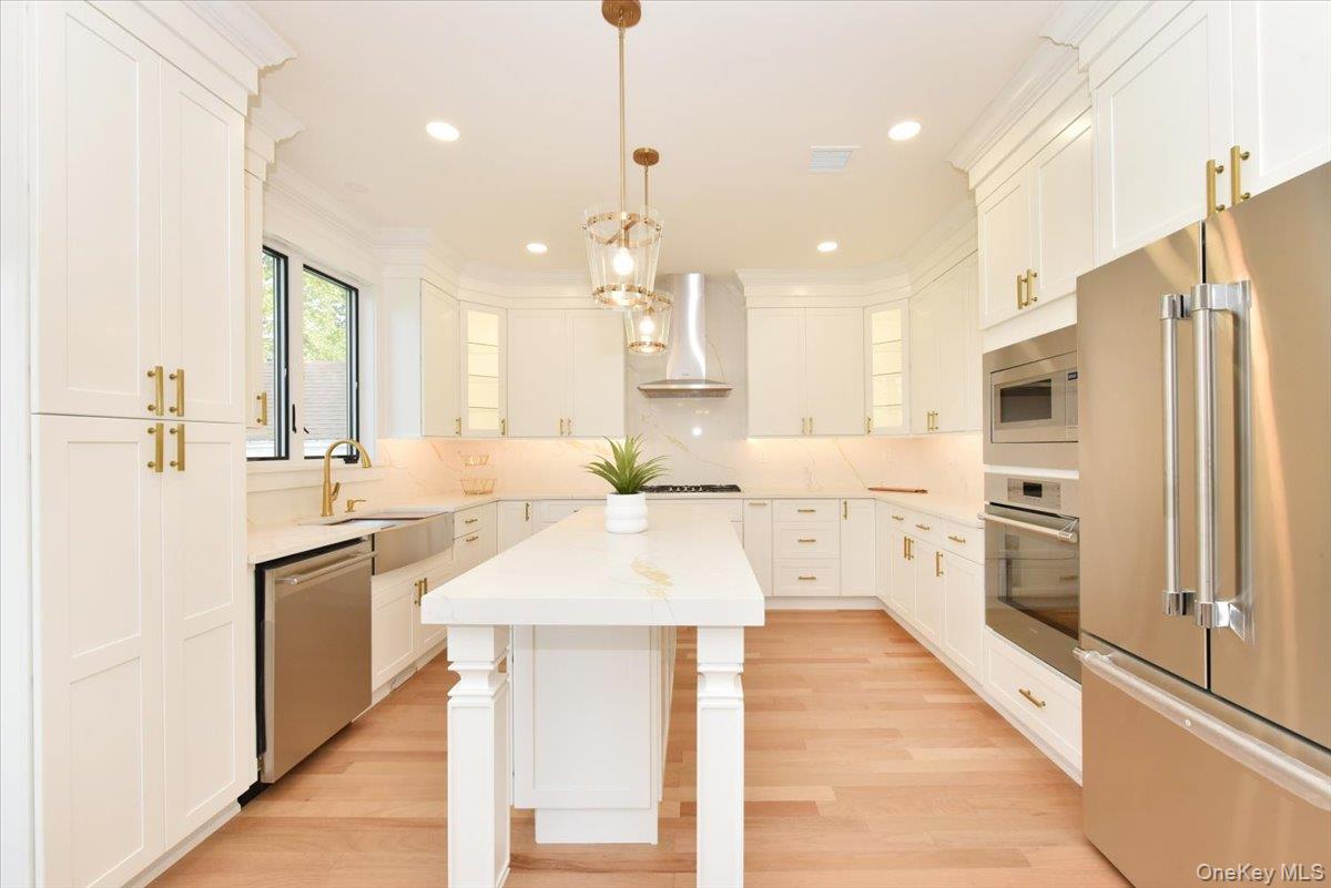 147 Norman Street, New Hyde Park, NY 11040