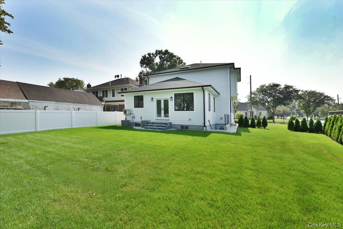 147 Norman Street, New Hyde Park, NY 11040