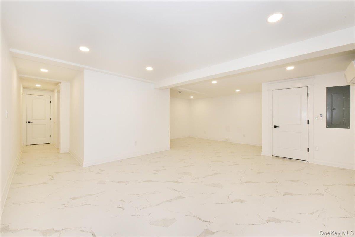 147 Norman Street, New Hyde Park, NY 11040