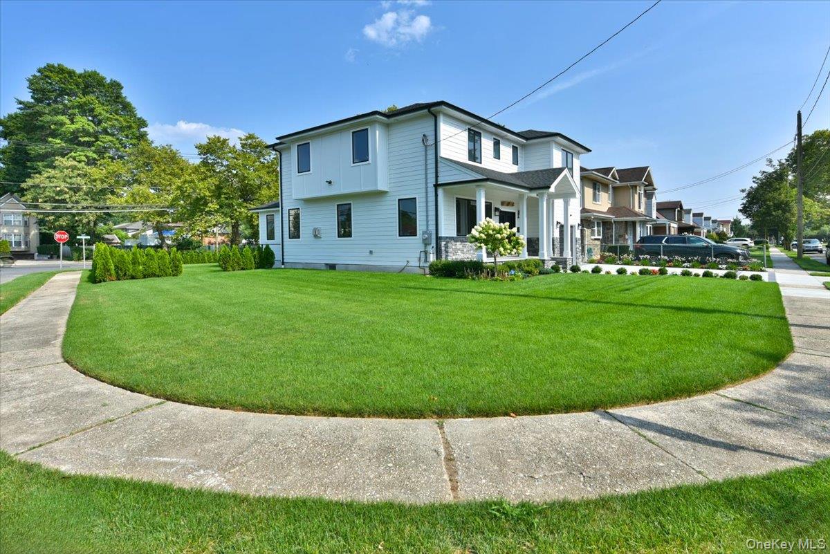 147 Norman Street, New Hyde Park, NY 11040