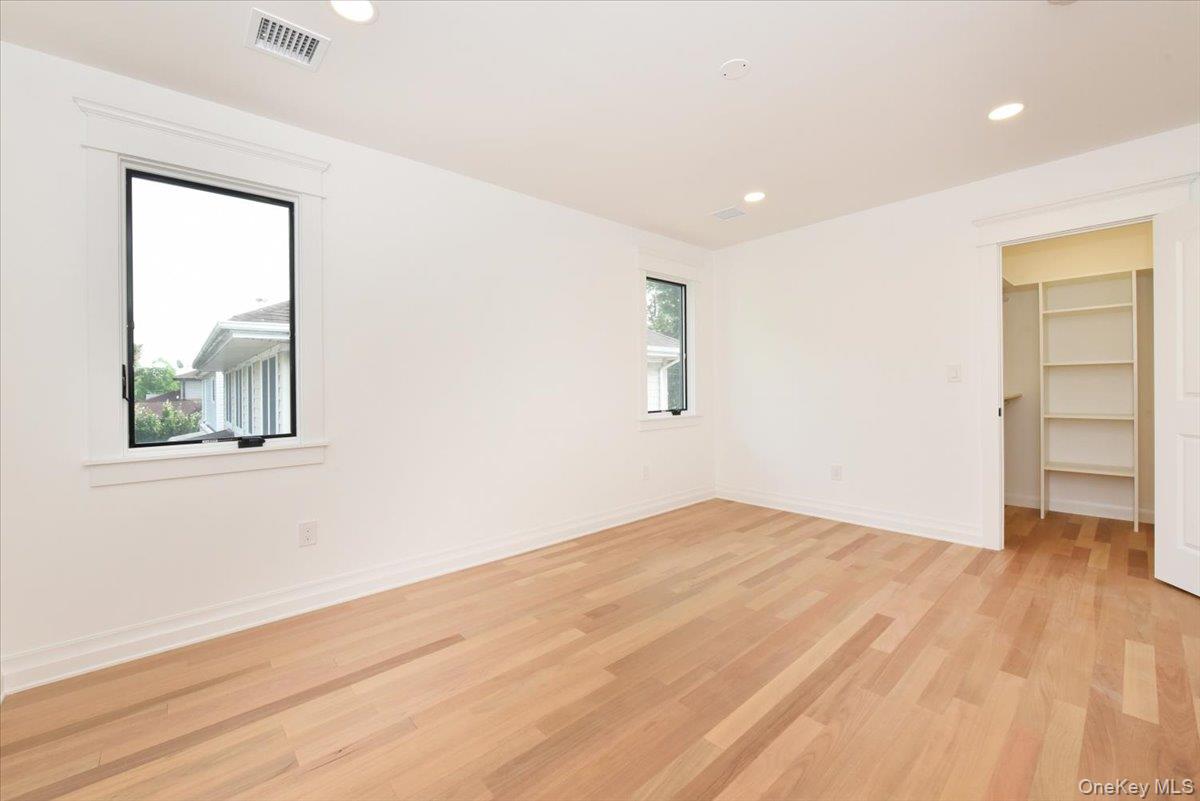 147 Norman Street, New Hyde Park, NY 11040