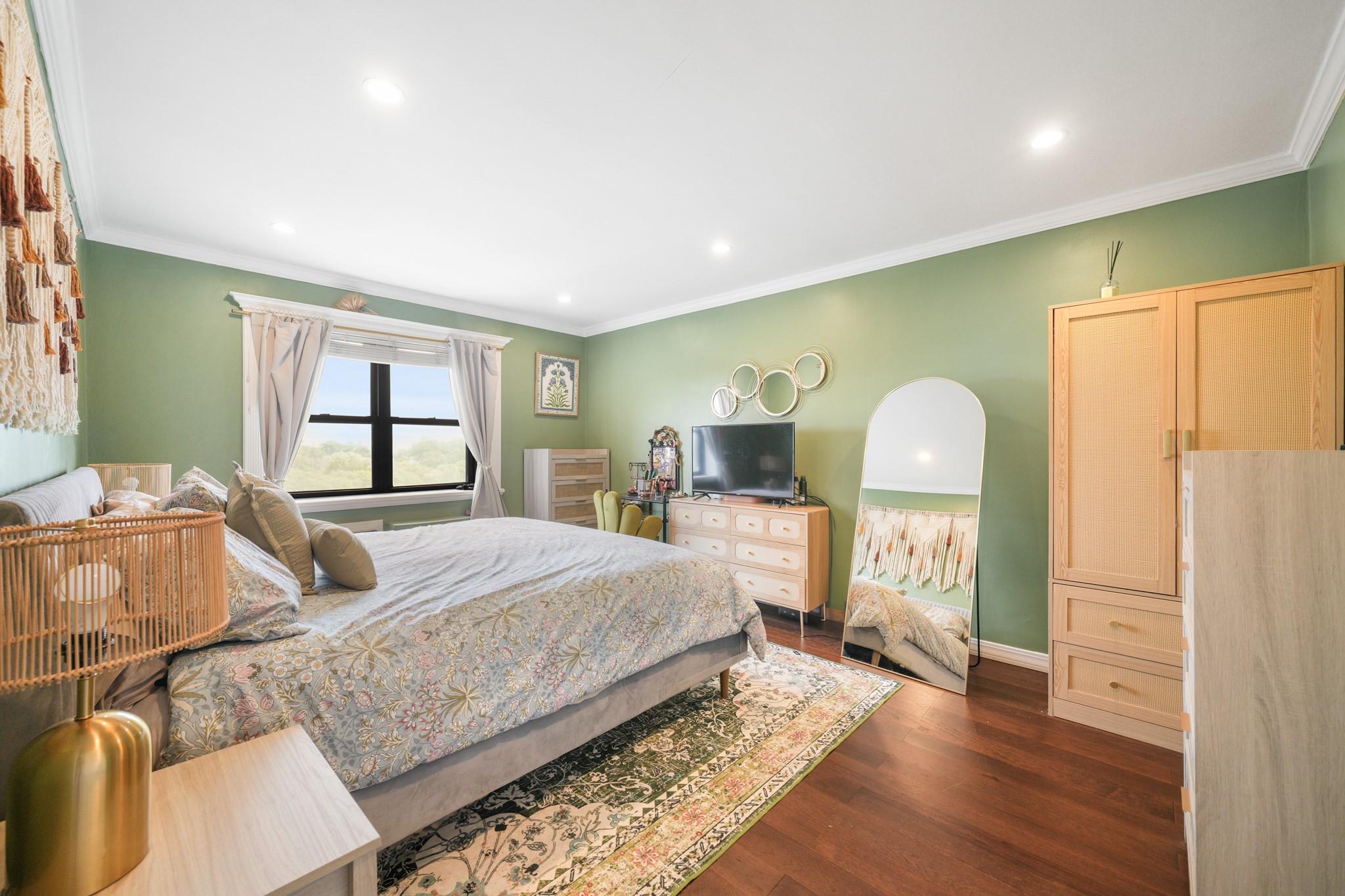 266 Pelham Road # 6J, New Rochelle, NY 10805