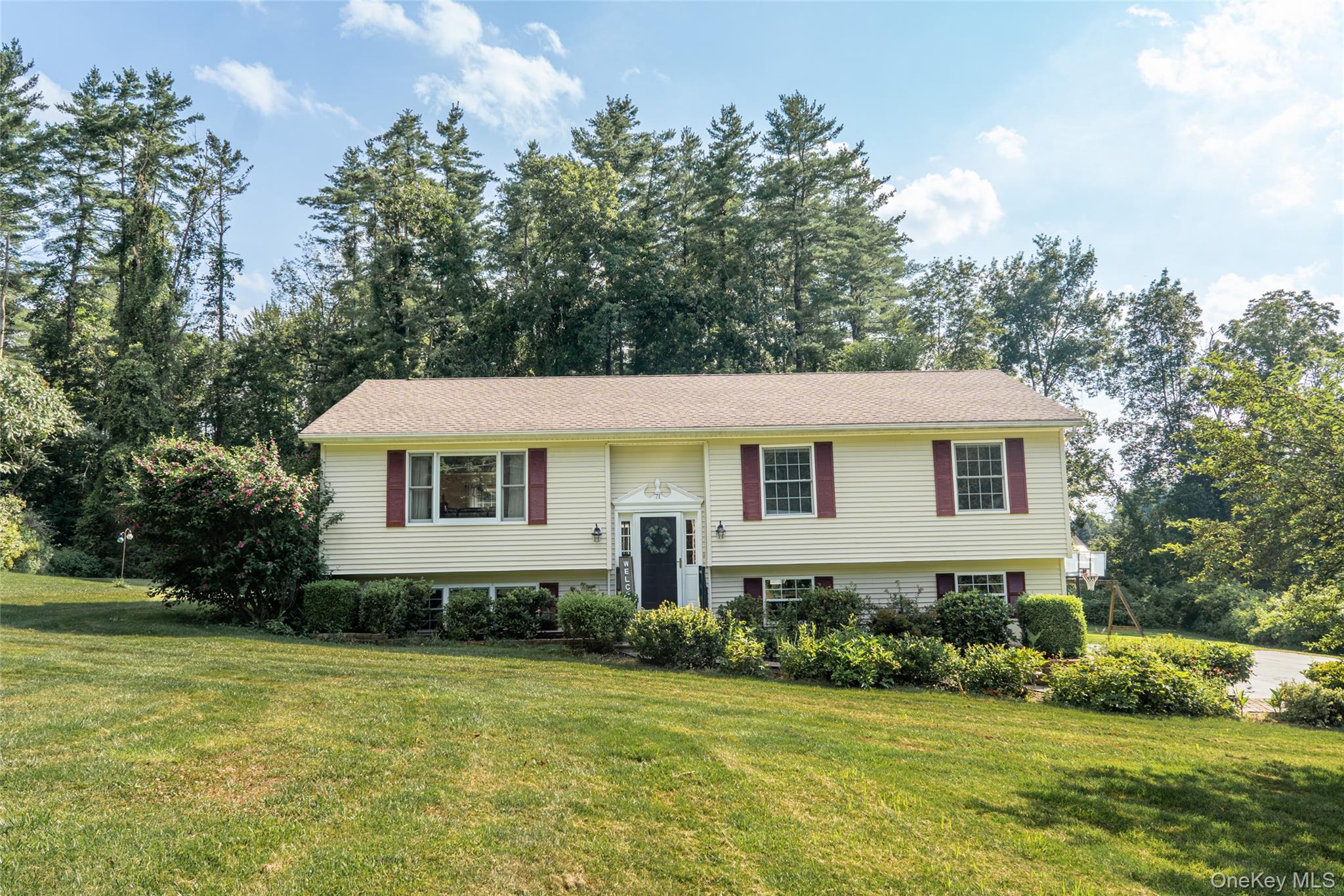 71 Duck Pond Road, Stone Ridge, NY 12484