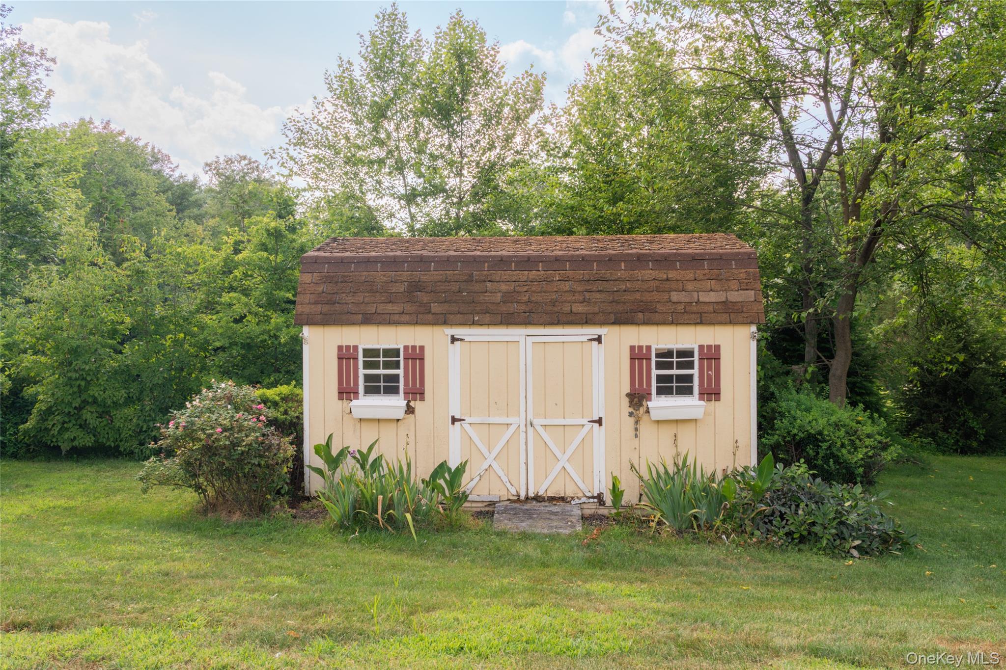 71 Duck Pond Road, Stone Ridge, NY 12484