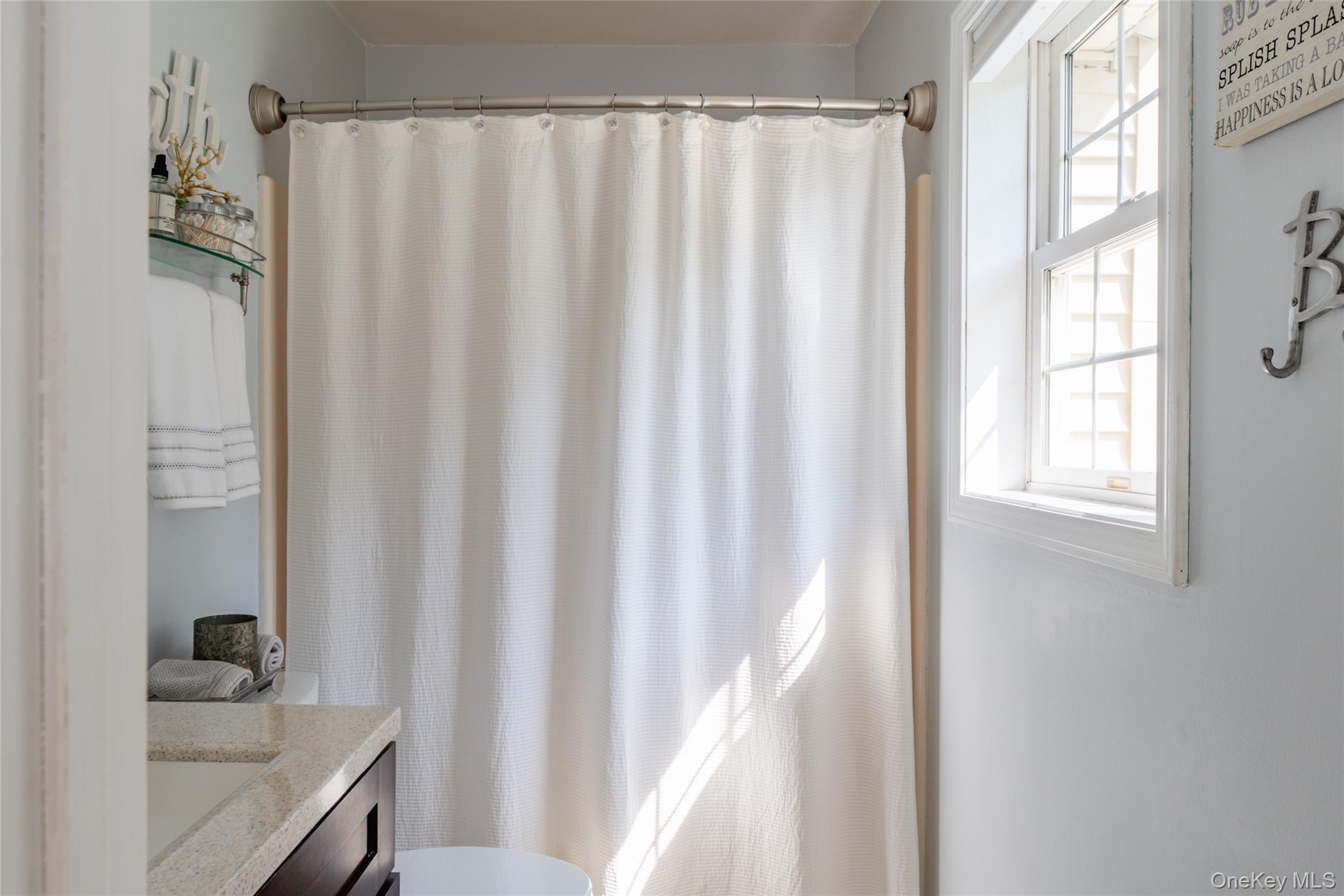 71 Duck Pond Road, Stone Ridge, NY 12484