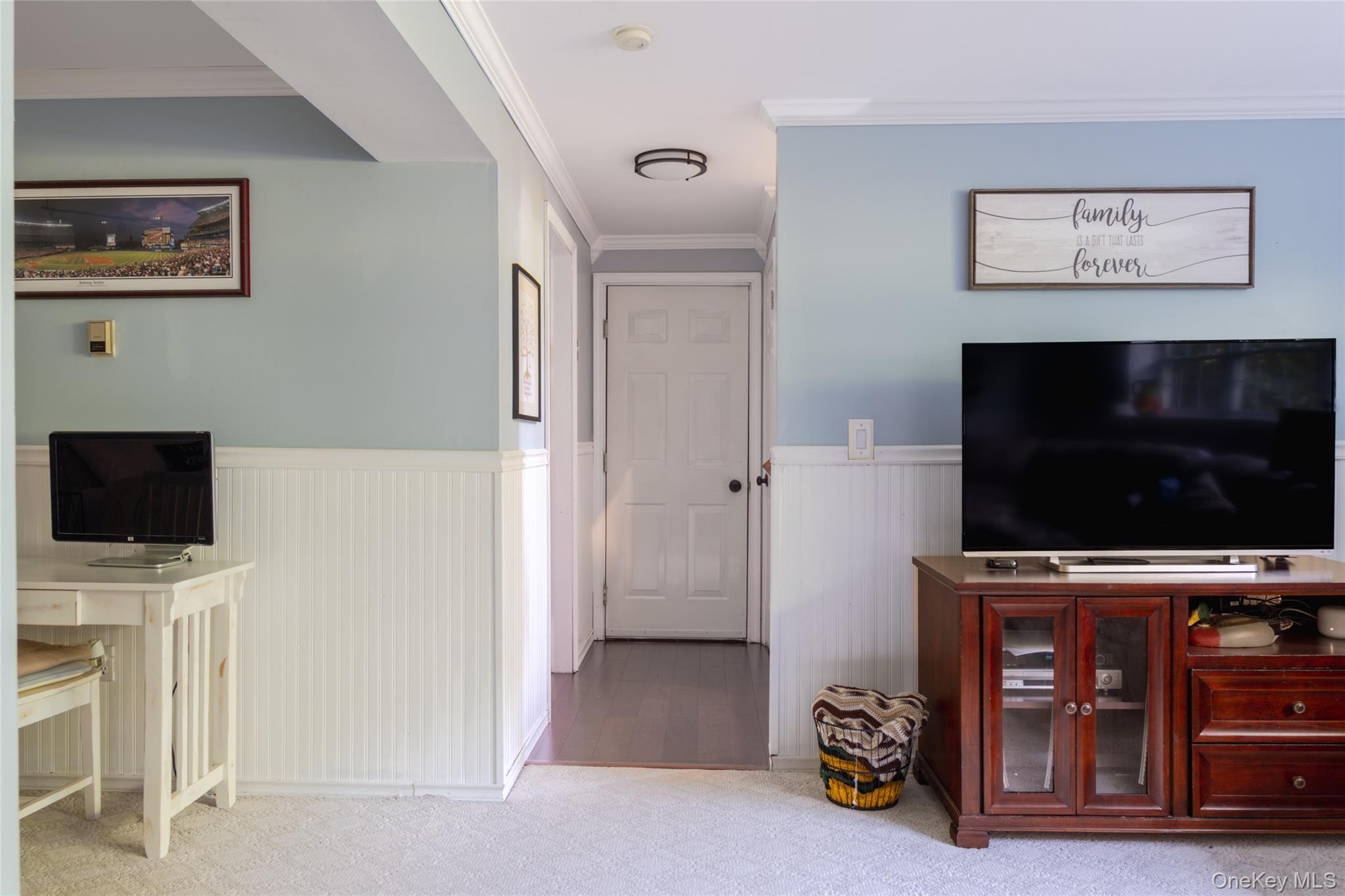 71 Duck Pond Road, Stone Ridge, NY 12484