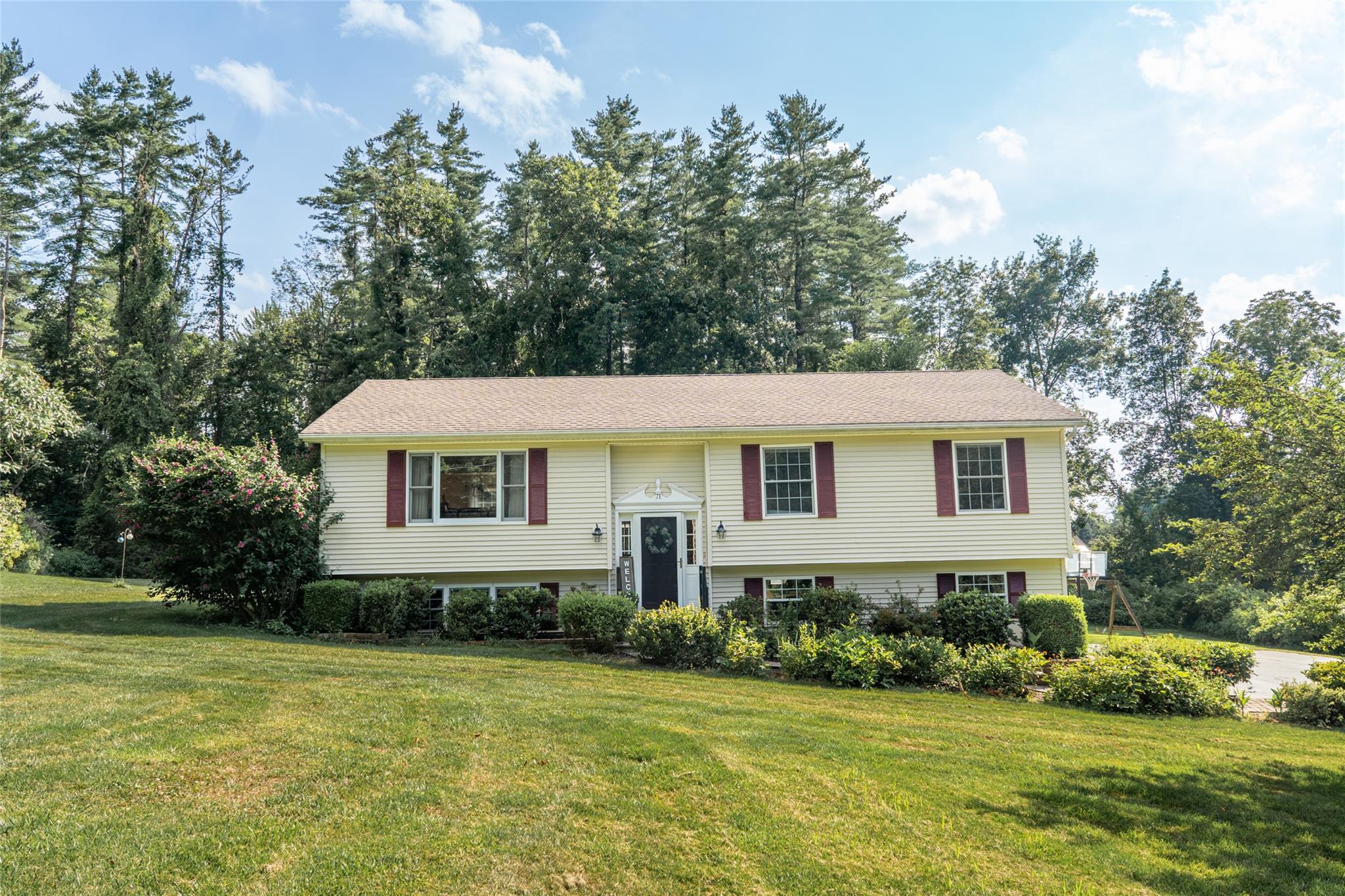 71 Duck Pond Road, Stone Ridge, NY 12484