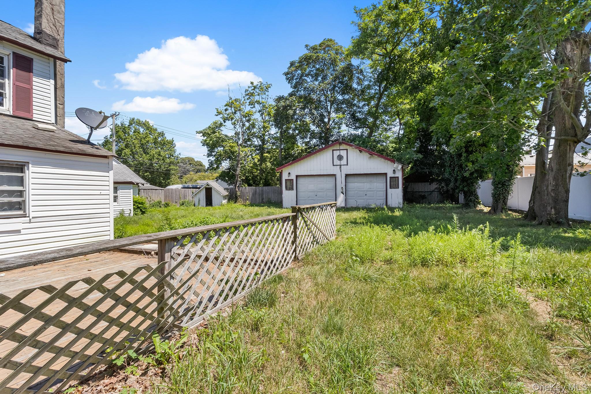 59 Irish Lane, East Islip, NY 11730