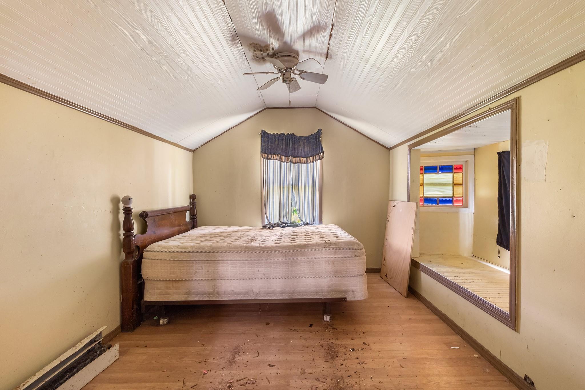 59 Irish Lane, East Islip, NY 11730