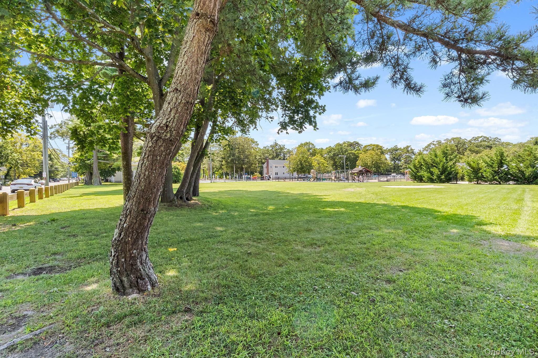 59 Irish Lane, East Islip, NY 11730