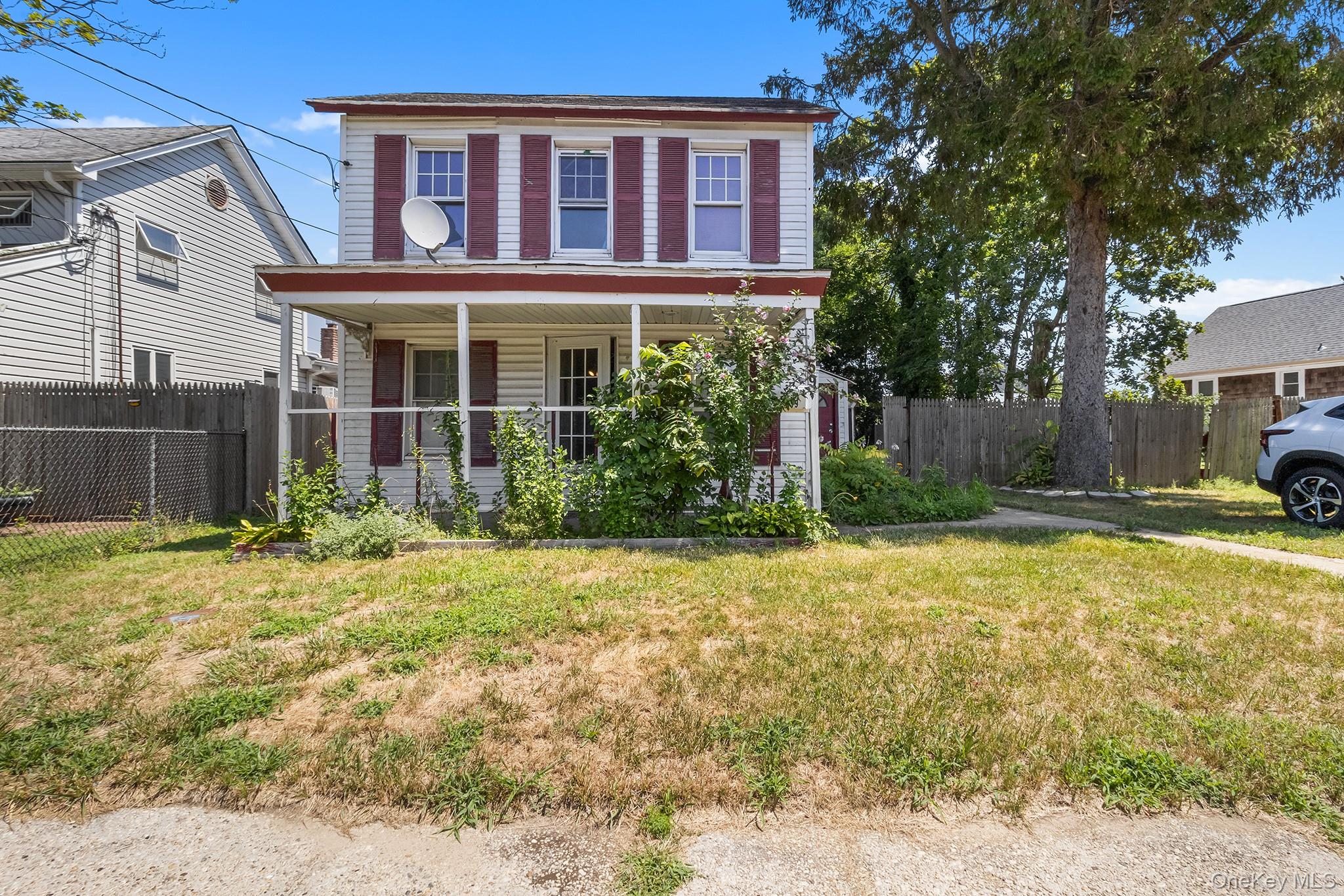 59 Irish Lane, East Islip, NY 11730