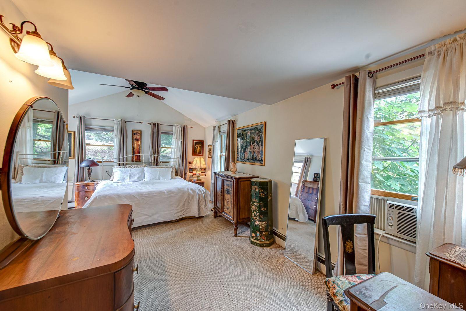 75 Upper Dock Road, Kings Park, NY 11754