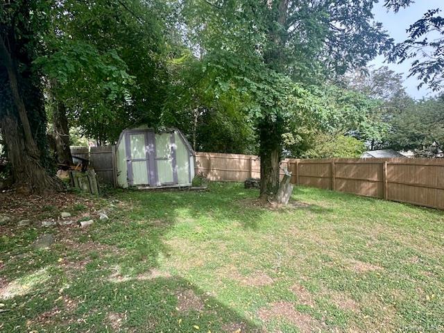 75 Upper Dock Road, Kings Park, NY 11754