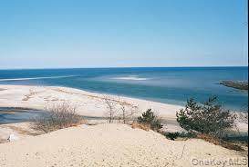 75 Upper Dock Road, Kings Park, NY 11754