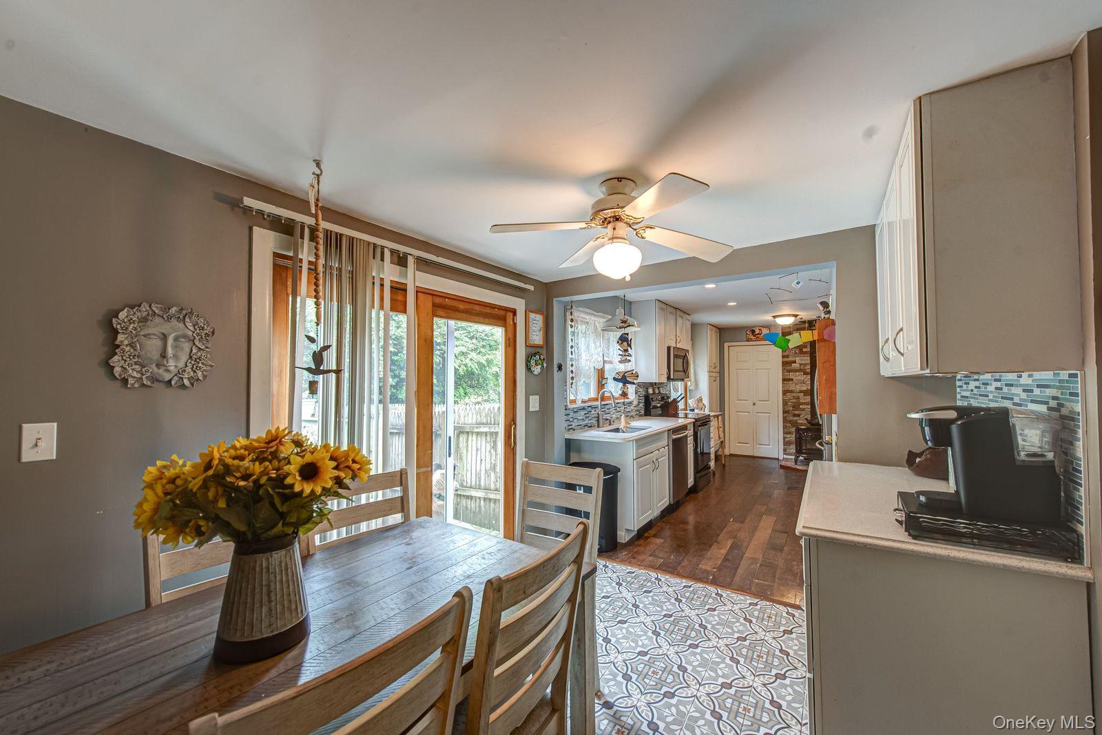 75 Upper Dock Road, Kings Park, NY 11754