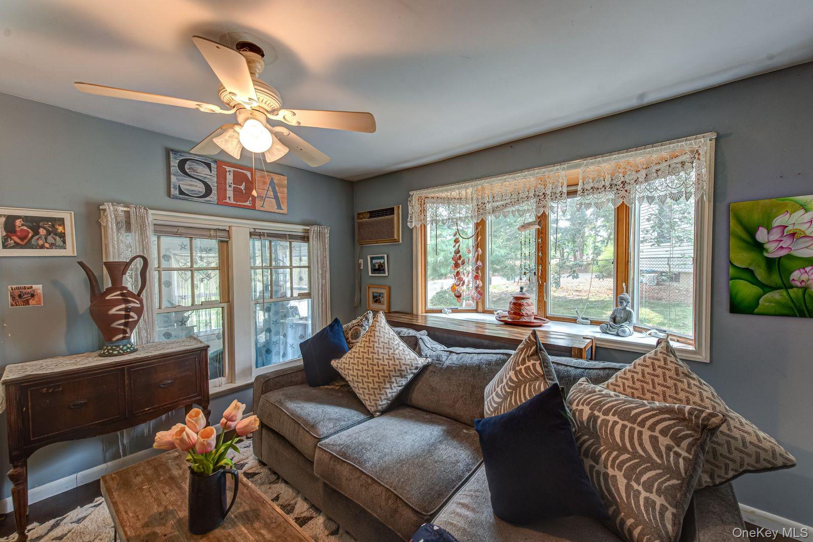 75 Upper Dock Road, Kings Park, NY 11754