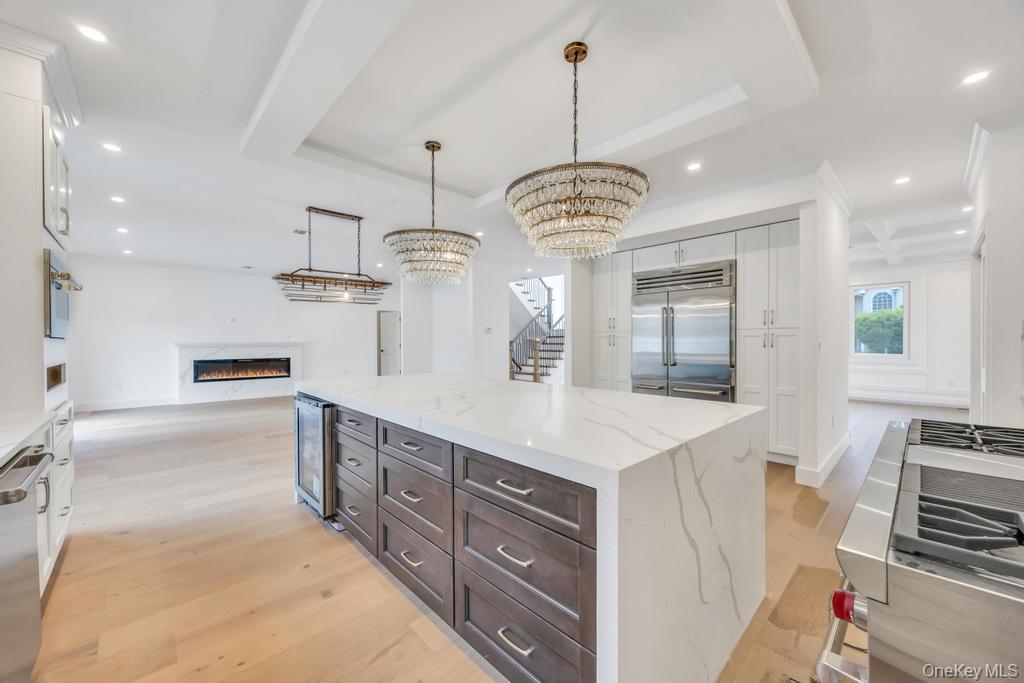 472 Farmranch Road E, Bethpage, NY 11714