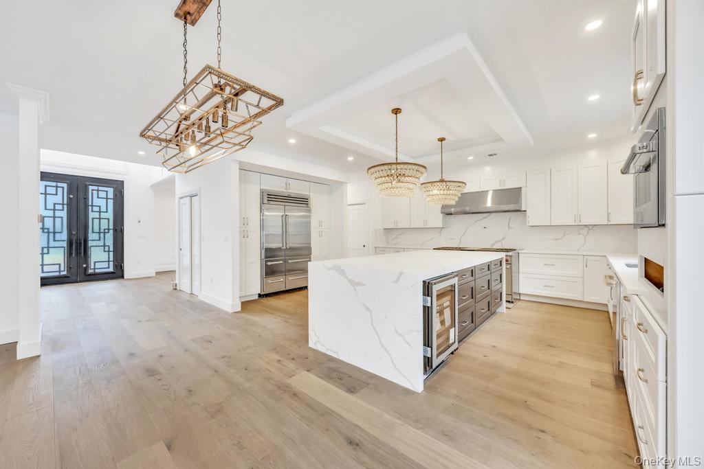 472 Farmranch Road E, Bethpage, NY 11714