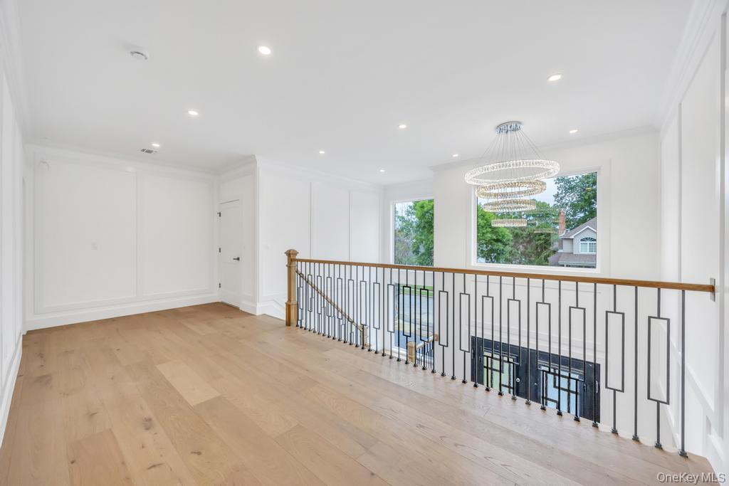 472 Farmranch Road E, Bethpage, NY 11714