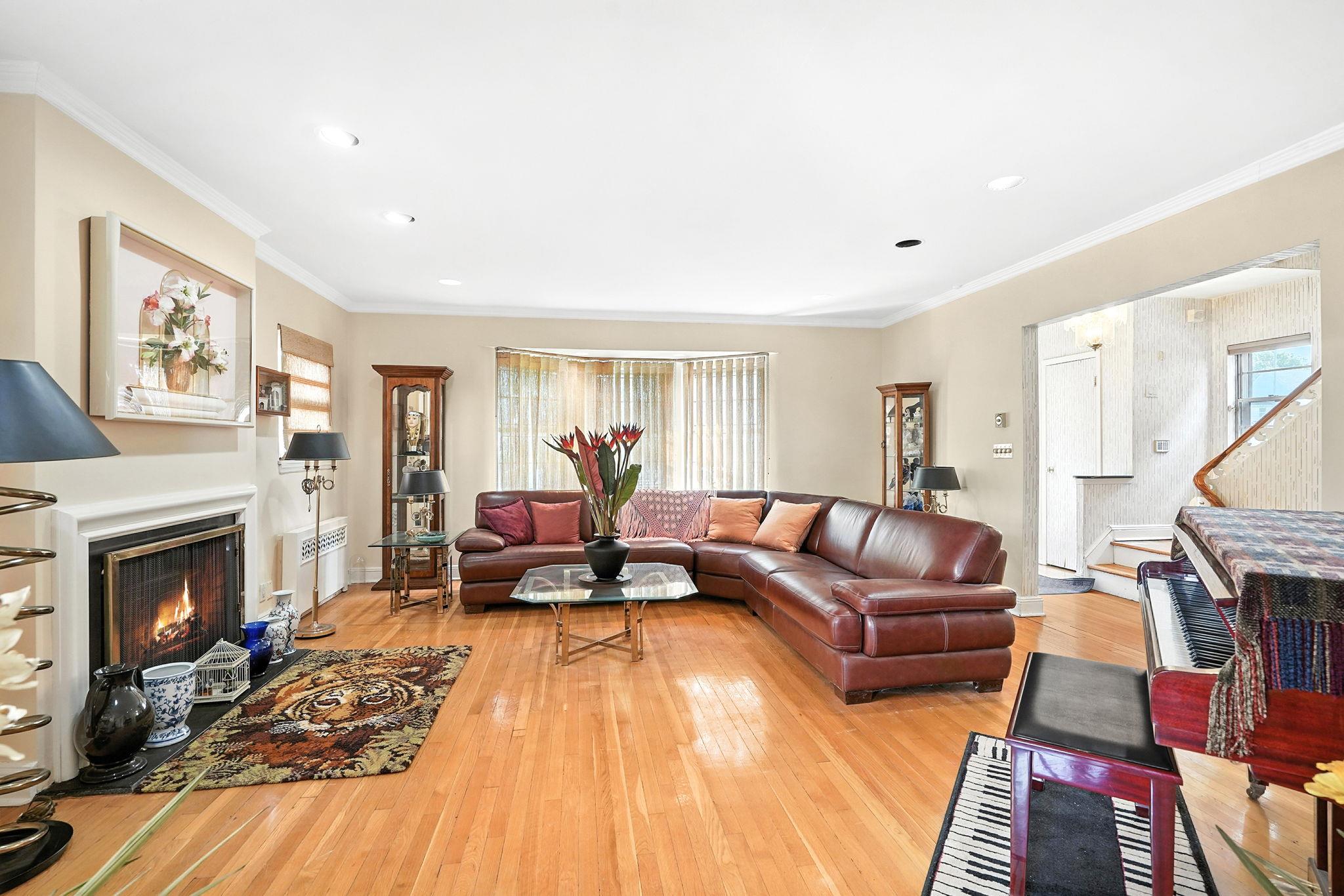 110-39 67 Drive, Forest Hills, NY 11375