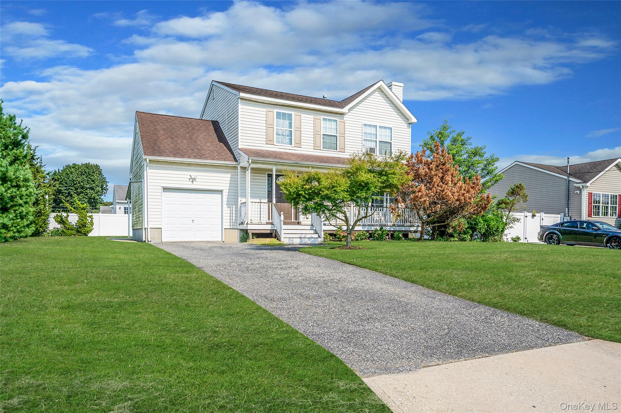 905 Doane Avenue, Bellport, NY 11713